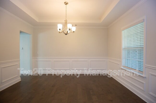 Photo - 7794 Garrett Rd