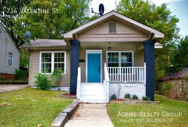 Building Photo - 714 S Valentine St Rental