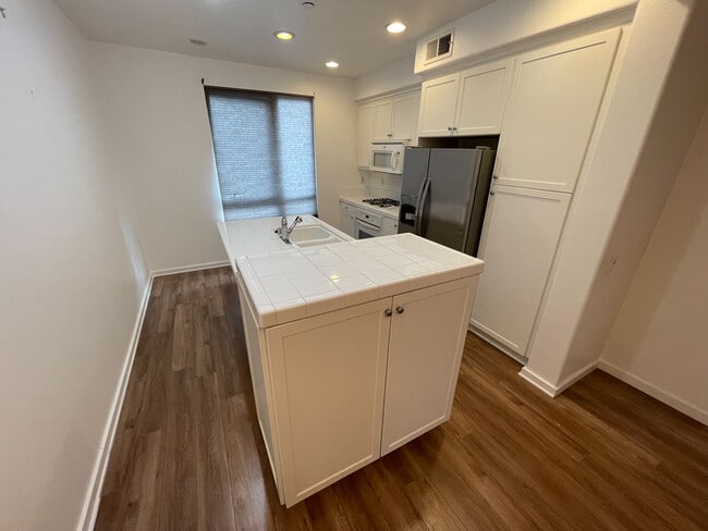 5405 W 149th Pl Unit 14