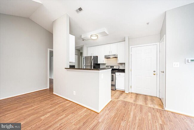 Photo - 9901 Boysenberry Way Unit 240-18