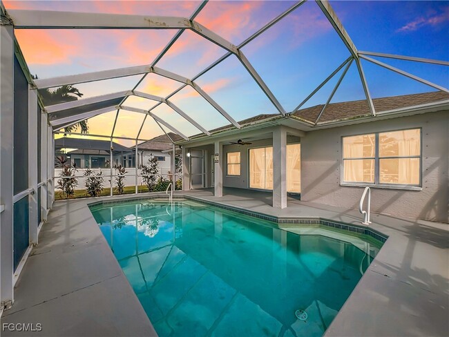 Photo - 4930 SW 25th Ct