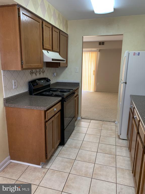 Photo - 22319 Mayfield Sq