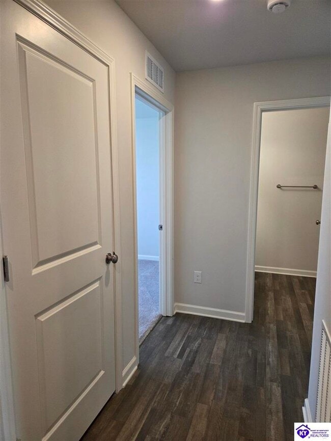 Photo - 132 Elegance Wy