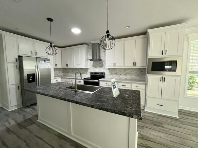 Photo - 113 Hill Cir