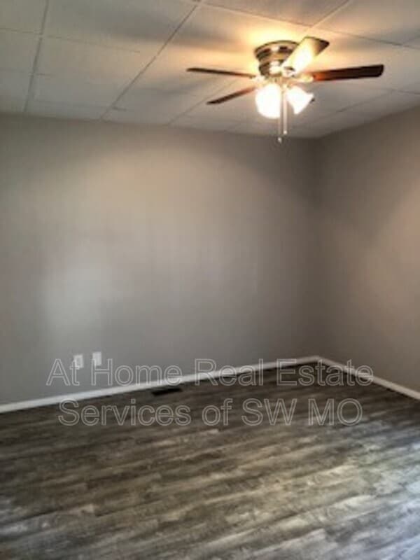 635 S Main Ave