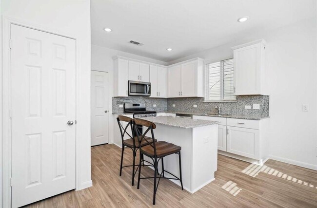 Photo - 6918 Telean St