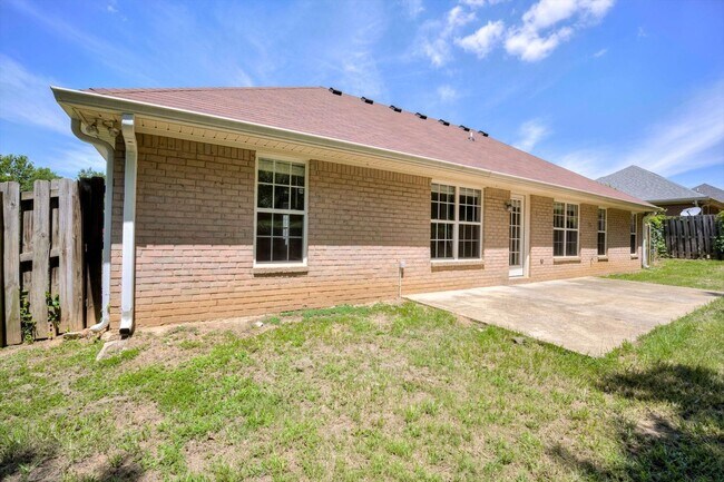 Photo - 3 bed/2 bath Brick Ranch in Grovetown, GA 30813