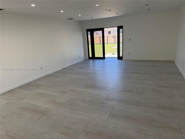 Photo - 2832 SW 124th Ct