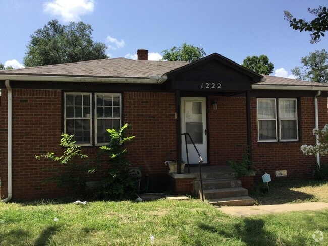Building Photo - 1222 NW 95th St Rental