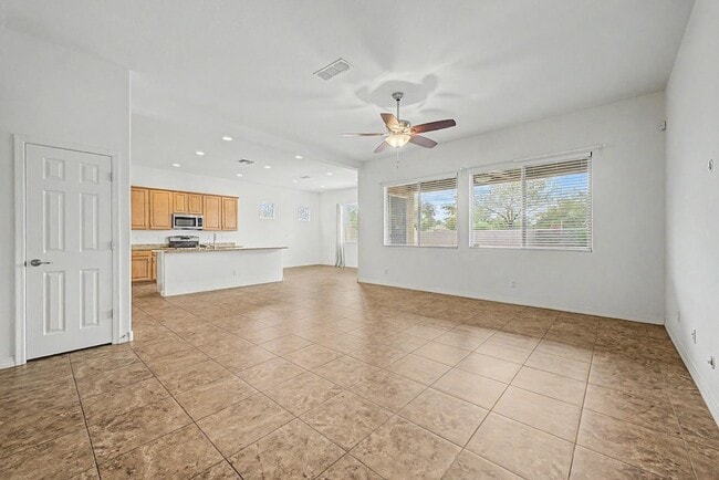 Photo - 1133 E Buckingham Ave