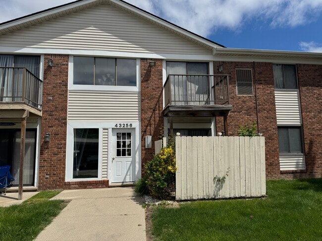 Photo - 43256 Mound Rd Condo Unit 502