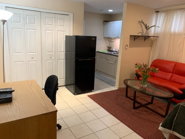 Photo - 22 Mountain Way Unit Garden 1