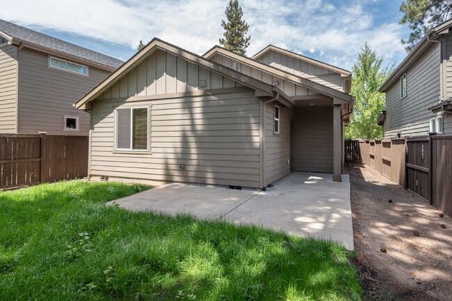Photo - 61150 Snowbrush Dr