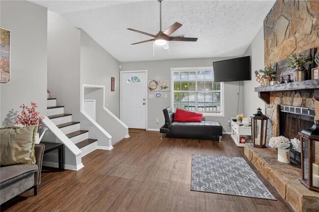 Photo - 3536 Highland Pine Way