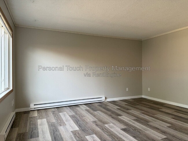 Photo - 2143 2nd Ave E