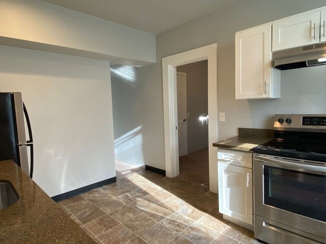 Photo - Miranda Apartments