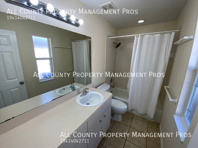 Photo - Beautiful Pet Friendly Single Family Home ...