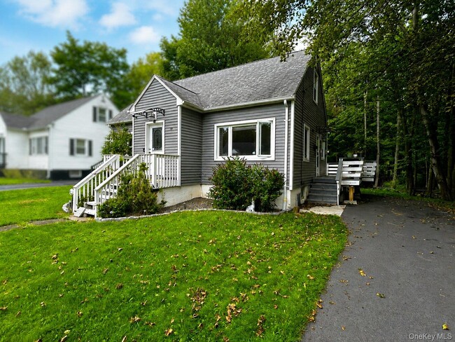 Photo - 17 Greenview Ave