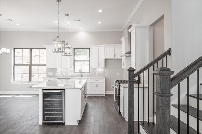 Photo - 3327 Beverly Frst Dr