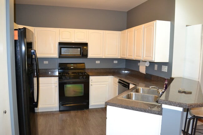 Photo - 169 Springbrook Trail S