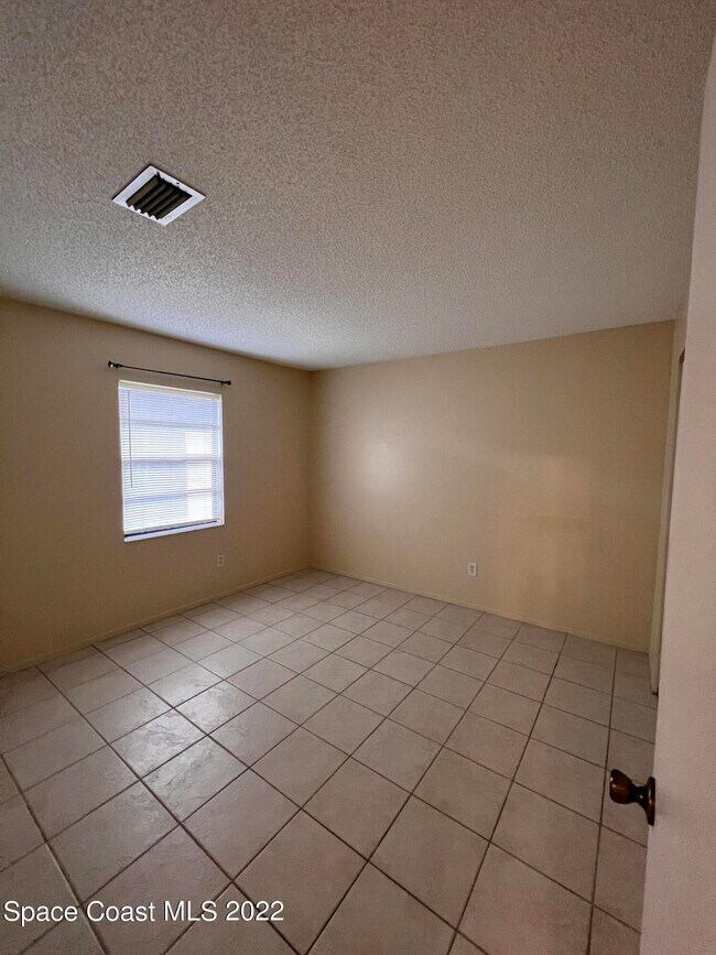 1675 Jack Oates Blvd