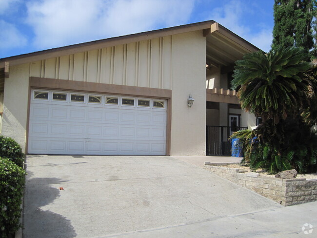 Building Photo - large 5 bedroom 3 bath home: Kalama Valley