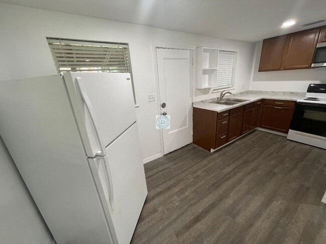 Photo - 2626 Broadway Ave