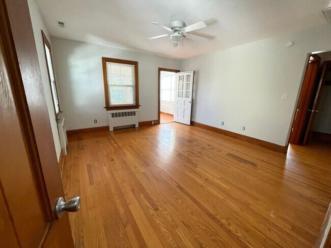 Photo - 2216 Baltic Ave Unit B