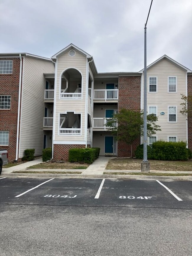 Building Photo - 804-J Unit 804 J