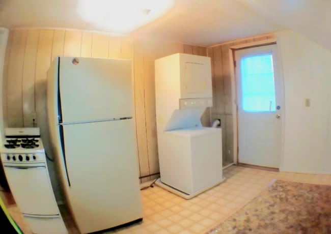 Building Photo - 416 3rd St NW Rental