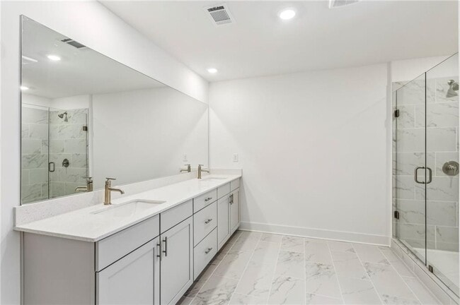 Photo - 313 Fraley Dr