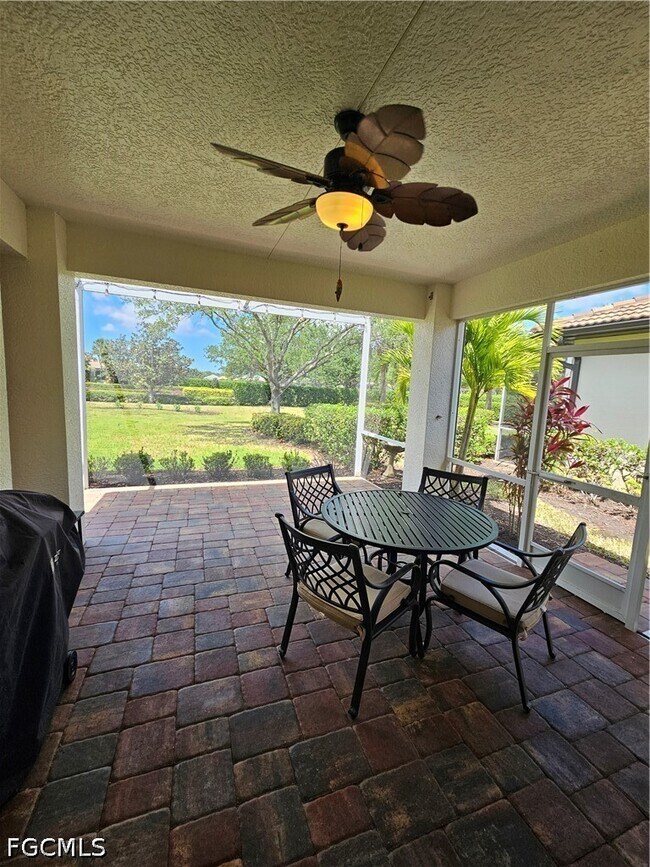 Photo - 10518 Avila Cir