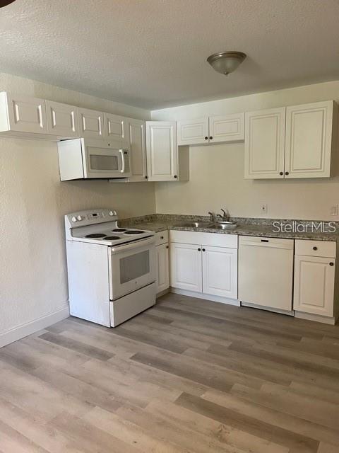 Photo - 3015 W Chestnut St Unit A