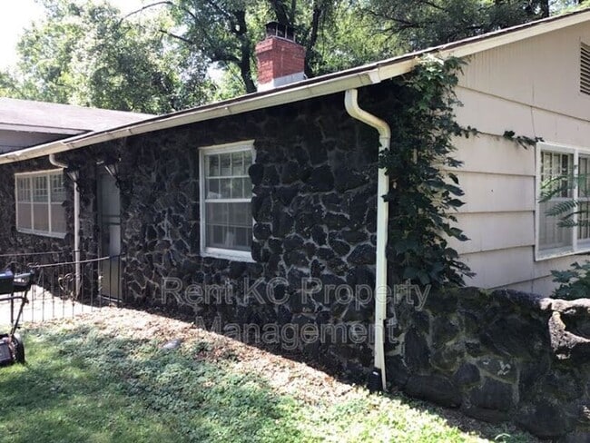 Photo - 4608 Ridgeway Ave