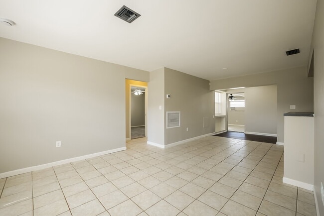 Photo - 8910 Cypress Lake Dr