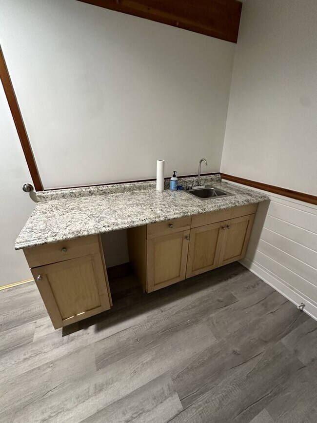 Photo - 2 bd 1 ba Basement apartment