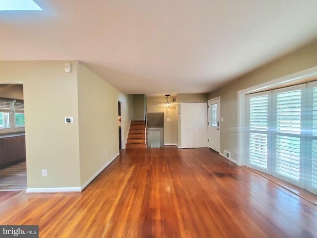 Photo - 4517 Mayfield Dr