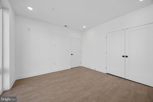 Photo - 1614 Ridge Ave Unit 406