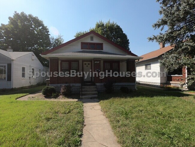 1020 North Rochester Avenue - 1020 North Rochester Avenue House