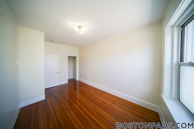 Building Photo - 69 Harvard Ave Rental