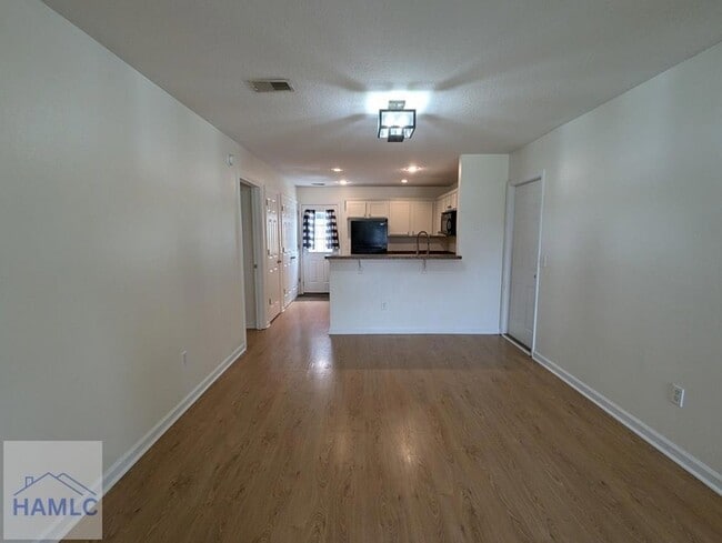 Photo - 130 Willow Oak Dr