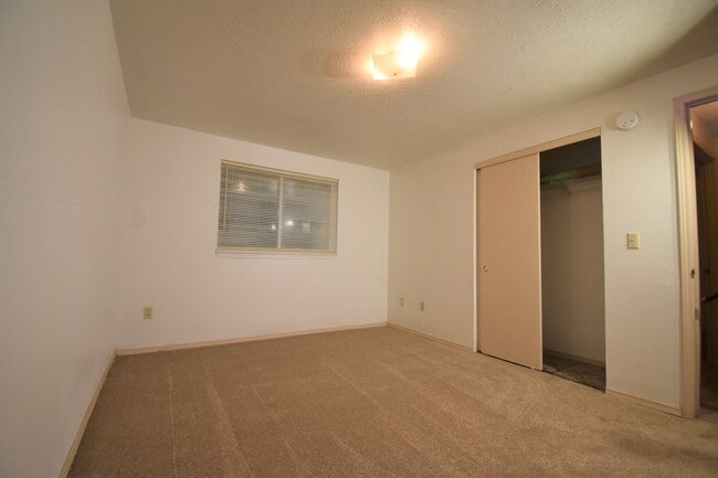 Photo - 3-Bedroom, 1-Bathroom Apartment in the Hea... Unit 3