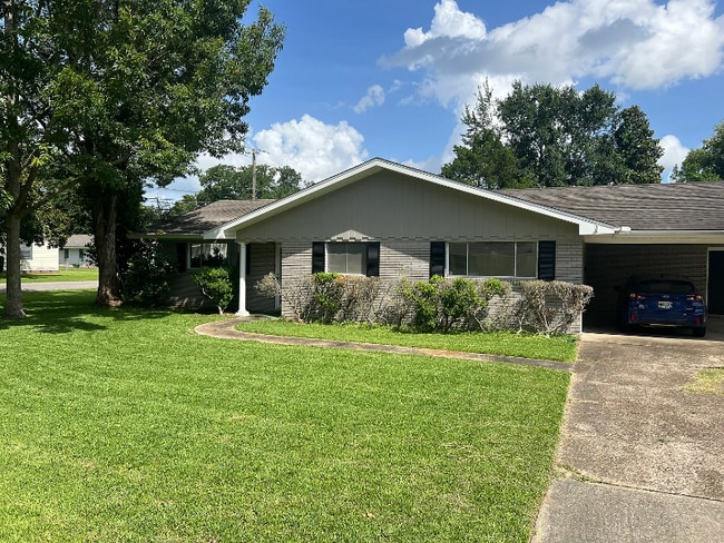 Building Photo - 111 Greenwood Dr Rental