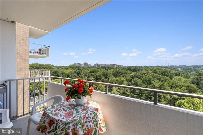 Photo - 5101 River Rd Unit 1506