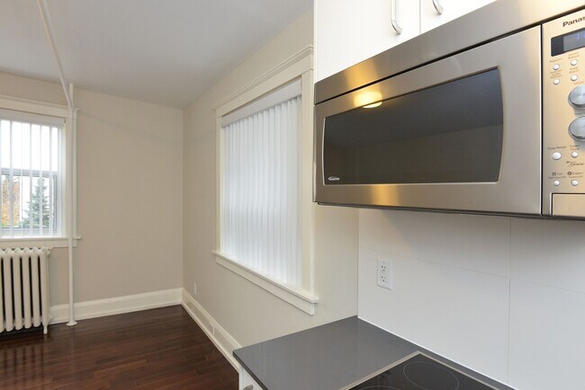Photo - 54 Maitland St Unit 201