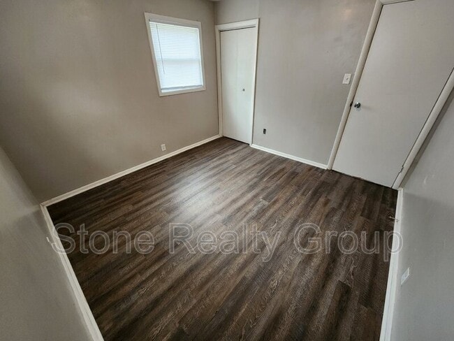 Photo - 5237 N 13 1/2 St