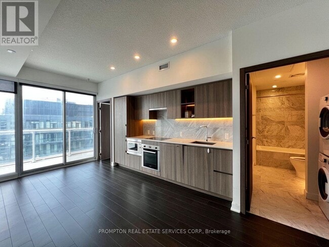 Photo - 19 Bathurst St Unit 3502