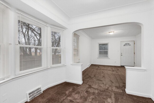 12244 Woodmont Ave