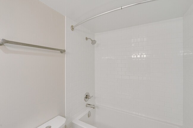 Photo - Seaside Place Apartments