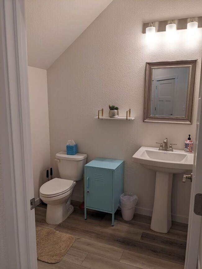 Photo - FULLY FURNISHED 3 Bed Luxury End Unit Townhome backs to Nature